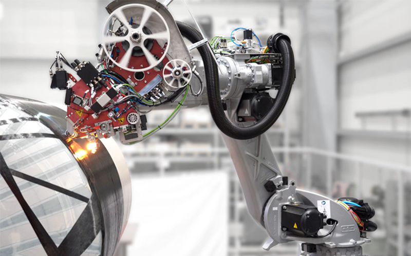 The STAXX ONE Single Tow End-Effector is a highly flexible small and lightweight automated fiber  placement end-effector. With its mass of about 40kg it can be mounted on any standard industrial robot. Photo:  Broetje-Automation GmbH